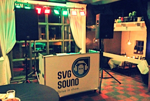 DJ (€175,-)